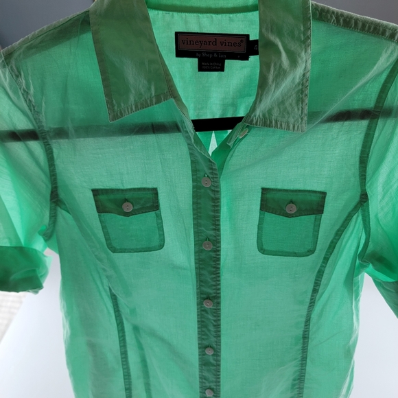 Vineyard Vines Cotton Short Sleeve Button Down, Size 4 - Picture 9 of 9